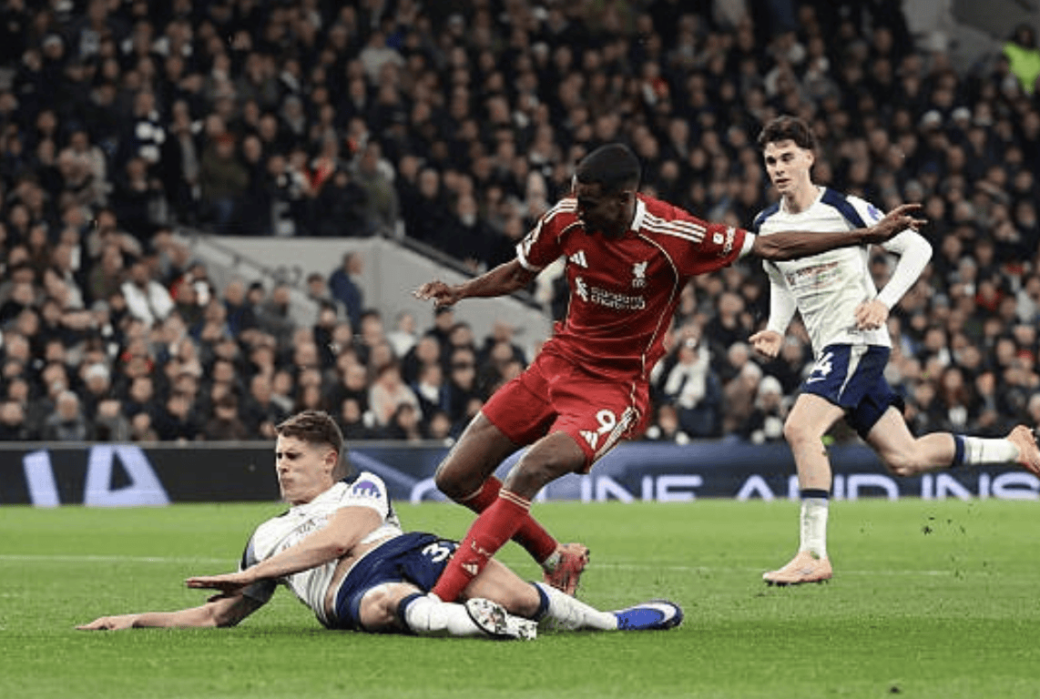 包含转折点利物浦官宣签约；NBA总决赛转会期攻防权衡；气氛紧张；资深球员宣示担当的词条